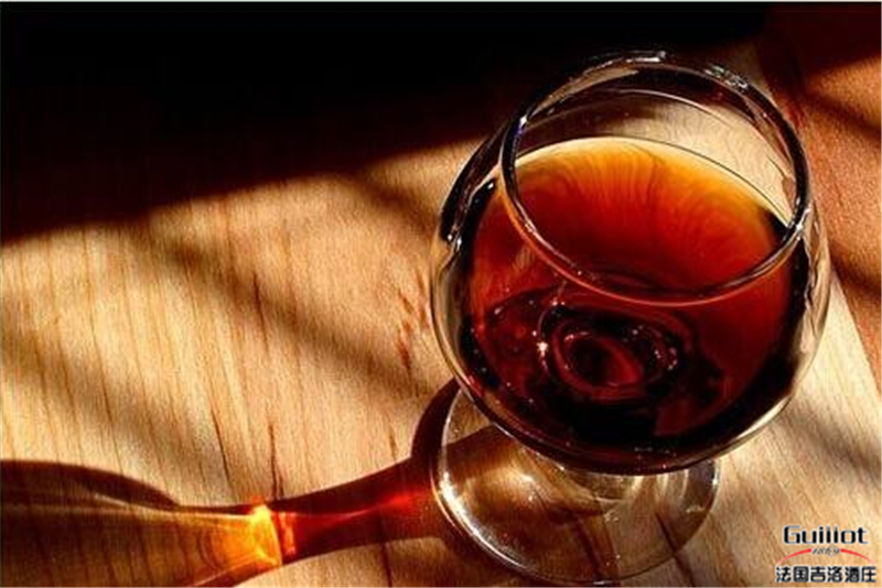 科学家研究发现葡萄酒代谢物可以保护神经细胞